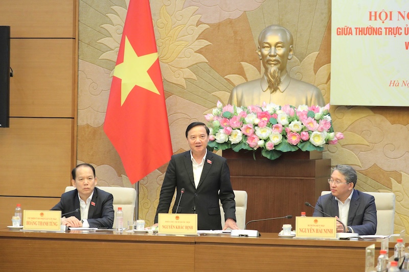 Phó Chủ tịch Quốc hội Nguyễn Khắc Định dự Hội nghị giữa Thường trực Ủy ban Pháp luật và Tư pháp với Lãnh đạo Bộ Tư pháp